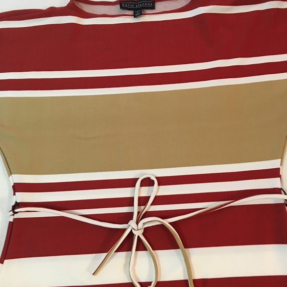 Petite dress in good condition - Picture 2 of 8